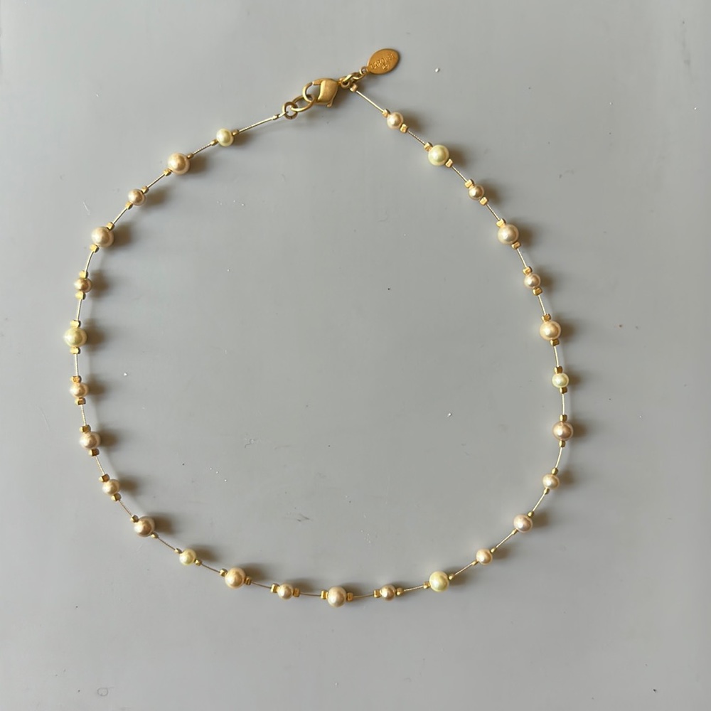 Vintage Carolee faux pearl necklace